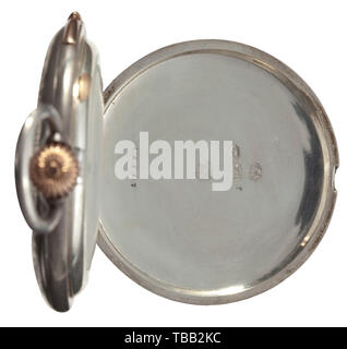 Hermann Göring - eine Präsentation Taschenuhr von Carin Göring, 1924 Silber Armbanduhr mit Hunter Fall aus der Werkstatt von Gustav Schulze, Gericht Uhrmacher in München. Hochwertige, Bewegung montiert mit Rubinen, mit Stunde Repeater. Auf der Vorderseite eine fein gravierte Darstellung von St. George, einer der St. Hubert auf der Rückseite, die jeweils durch eine Inschrift in Latein, die Präsentation Inschrift rund um die St. Hubertus Szene sagen umgeben: "Zu meinem geliebten Hermann, Waidmannsheil (Hunter's Gruß) immer von seinem carin, Innsbruck, 12. Januar 1924". Markierung von Feinheit für Silber. Durchmesser 60 mm. Th, Editorial-Use - Nur Stockfoto