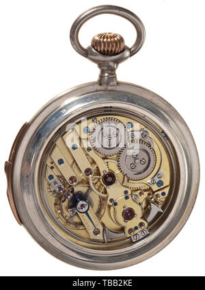 Hermann Göring - eine Präsentation Taschenuhr von Carin Göring, 1924 Silber Armbanduhr mit Hunter Fall aus der Werkstatt von Gustav Schulze, Gericht Uhrmacher in München. Hochwertige, Bewegung montiert mit Rubinen, mit Stunde Repeater. Auf der Vorderseite eine fein gravierte Darstellung von St. George, einer der St. Hubert auf der Rückseite, die jeweils durch eine Inschrift in Latein, die Präsentation Inschrift rund um die St. Hubertus Szene sagen umgeben: "Zu meinem geliebten Hermann, Waidmannsheil (Hunter's Gruß) immer von seinem carin, Innsbruck, 12. Januar 1924". Markierung von Feinheit für Silber. Durchmesser 60 mm. Th, Editorial-Use - Nur Stockfoto