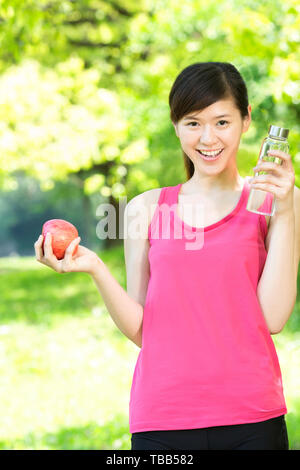 Eine junge Frau eine Auszeit nimmt. Stockfoto