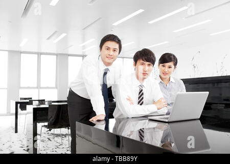 Business Team Kommunikation im Büro Stockfoto
