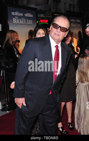 LOS ANGELES, Ca. Dezember 16, 2007: Jack Nicholson am Los Angeles Premiere seines neuen Films "The Bucket List" im Cinerama Dome, Hollywood. © 2007 Paul Smith/Featureflash Stockfoto