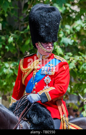 London, Großbritannien. 1. Juni 2019. Prinz Andrew kehrt die Mall - Seiner Königlichen Hoheit des Herzogs von York Bewertungen die Generalprobe für die die Farbe auf horseguards Parade und der Mall. Credit: Guy Bell/Alamy Live News Credit: Guy Bell/Alamy leben Nachrichten Stockfoto