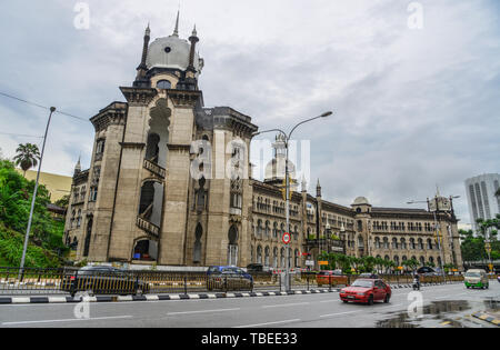 Kuala Lumpur, Malaysia - 14.November 2017. Alte Gebäude in Kuala Lumpur, Malaysia. Kuala Lumpur ist die Hauptstadt und die bevölkerungsreichste Stadt in Malays Stockfoto