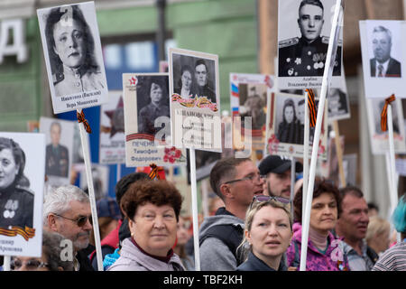 Wladiwostok, Primorski Krai - Mai 9, 2019: Patriotische Aktion 'Unsterblichen Regiment' Stockfoto