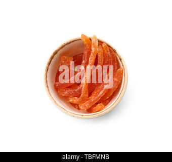 Lecker kandierten Orangenschalen auf weißem Hintergrund Stockfoto