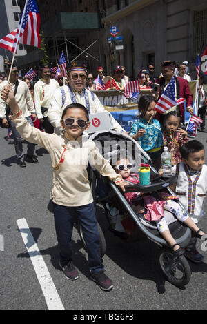 4. jährliche Nepal Day Parade im Jahr 2019 an der Madison Avenue in New York City. Stockfoto