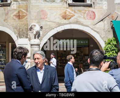 TRENTO, Italien-31 Mai, 2019: Internationales Festival der Wirtschaft, Domplatz, Trento, Trentino Alto Adige, Italien, Europa. Innocenzo Cipolletta, Festiva Stockfoto