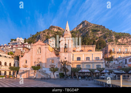 Piazza IX Aprile, Taormina, Sizilien, Italien Stockfoto