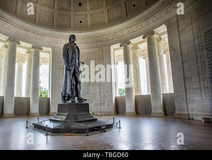 Statue von Thomas Jefferson in das Jefferson Memorial in Washington DC, USA am 13. Mai 2019 Stockfoto