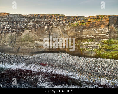 Klippen am Krisuvik, Halbinsel Reykjanes, Island Stockfoto