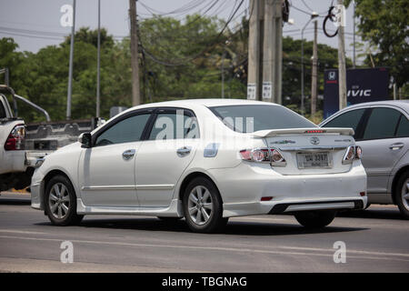 Chiangmai, Thailand - 21. Mai 2019: mit dem eigenen Auto, dem Toyota Corolla Altis. Auf der straße Nr. 1001, 8 km von Chiang Mai City. Stockfoto