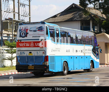 Chiangmai, Thailand - 26. Dezember 2012: cherdchai Tour Company Bus. Route Bangkok und Chiang Mai. Foto bei Chiangmai bus station. Stockfoto