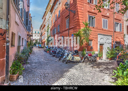 Malerische Straße in Trastevere. Rom, Italien Stockfoto