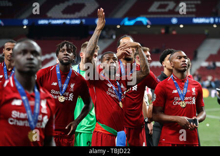 Madrid, Spanien. 01 Juni, 2019. MADRID, 01-06-2019, Wanda Metropolitano Stadion, Saison 2018/2019, Finale der UEFA Champions League. FC Liverpool Spieler Sadio Mähne, Liverpool FC player Divock Beschäftigungsprojekt, Liverpool FC player Georgino Wijnaldum, Liverpool FC Spieler Virgil van Dijk und FC Liverpool Spieler Daniel Sturridge während des Spiels Tottenham Hotspur - Liverpool Credit: Pro Schüsse/Alamy leben Nachrichten Stockfoto