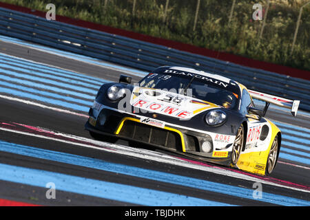 Le Beausset, Frankreich. 01 Juni, 2019. ROWE Racing Porsche 911 GT3 R mit Fahrer Romain Dumas, Sven Müller & Mathieu Jaminet während der blancpain GT Serie Endurance Cup am Circuit Paul Ricard, Le Beausset, Frankreich Am 1. Juni 2019. Foto von Jurek Biegus. Credit: UK Sport Pics Ltd/Alamy leben Nachrichten Stockfoto