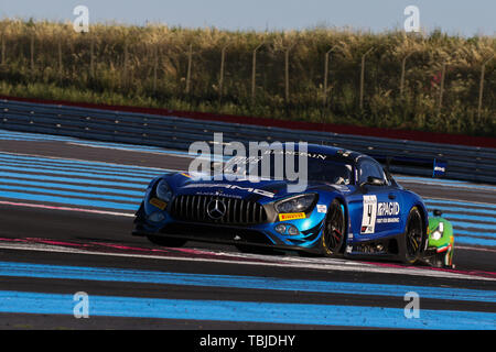 Le Beausset, Frankreich. 01 Juni, 2019. BLACK FALCON Mercedes-AMG GT3 mit Fahrer Maro Engel, Luca Stolz & Yelmer Buurman während der blancpain GT Serie Endurance Cup am Circuit Paul Ricard, Le Beausset, Frankreich Am 1. Juni 2019. Foto von Jurek Biegus. Credit: UK Sport Pics Ltd/Alamy leben Nachrichten Stockfoto