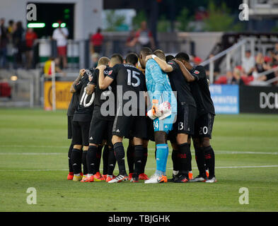 Washington DC, USA. 1. Juni 2019. D.C. United ab elf bis vor ein MLS Fußball Match zwischen der DC United und die San Jose Earthquakes bei Audi Feld in Washington DC drängeln. Justin Cooper/CSM/Alamy leben Nachrichten Stockfoto