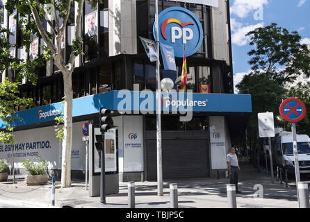 Madrid, Spanien. 25 Mai, 2019. Der konservativen Mitte-rechts-Partei, Partido Popular (PP) in Madrid, Spanien. Credit: Miguel Candela/SOPA Images/ZUMA Draht/Alamy leben Nachrichten Stockfoto