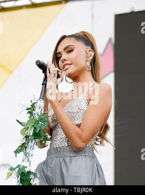 CARSON, CA - Jun 01: Madison Bier führt auf dem KIIS FM Wango Tango Dorf während der 2019 iHeartRadio Wango Tango an Würde die Gesundheit Sport Park am Juni 01, 2019 in Carson, Kalifornien. Foto: imageSPACE Stockfoto