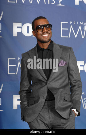 LOS ANGELES, Ca. September 17, 2007: Kanye West an der 59th Primetime Emmy Awards im Shrine Auditorium. © 2007 Paul Smith/Featureflash Stockfoto