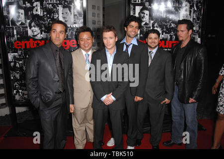 LOS ANGELES, Ca. April 05, 2007: 'Entourage' stars Jeremy Piven (links), Rex Lee, Kevin Connolly, Adrian Grenier, Jerry Ferrara & Kevin Dillon an der Jahreszeit Premiere von "Entourage" im Cinerama Dome, Hollywood. © 2007 Paul Smith/Featureflash Stockfoto