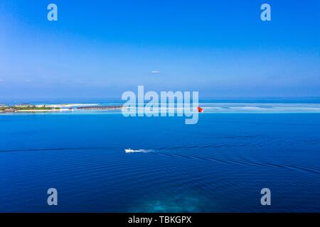 Luftaufnahme, Lagune der Malediven Insel Olhuveli und Bodufinolhu bzw. Fun Island Resort, Süd-Male-Atoll, Malediven Stockfoto