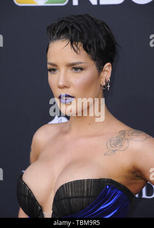 Die 2019 Billboard Music Awards - Ankunft mit: Halsey Wo: Las Vegas, Nevada, United States Wenn: 01. Mai 2019 Credit: Apega/WENN.com Stockfoto