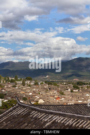 Architektonische Kulisse der alten Stadt Lijiang Stockfoto