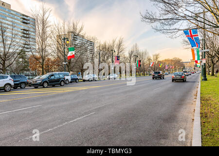 Philadelphia, Pennsylvania, USA - Dezember, 2018 - Benjamin Franklin Parkway ist eine malerische Boulevard, der sich durch das kulturelle Herz von"Philadelphi Stockfoto