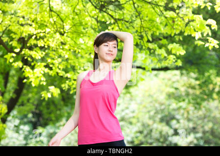Eine junge Frau eine Auszeit nimmt. Stockfoto