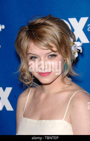 LOS ANGELES, Ca. Januar 21, 2007: SARAH JONES Star aus "Die Hochzeit Glocken' - im Fox All-Star Winter TCA Partei in Pasadena. © 2007 Paul Smith/Featureflash Stockfoto