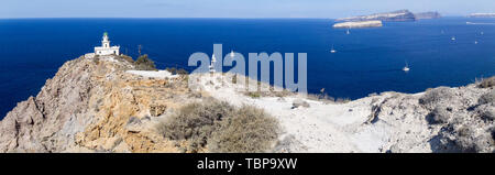 Santorini, Griechenland: Akrotiri Leuchtturm auf der Insel Stockfoto