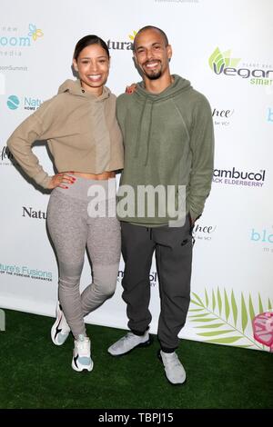 Brytni Sarpy, bryton James anwesend für 2. Jährliche Berühmtheit Bloom Gipfel,, The Beverly Hilton, Beverly Hills, CA Juni 1, 2019. Foto von: Priscilla Grant/Everett Collection Stockfoto