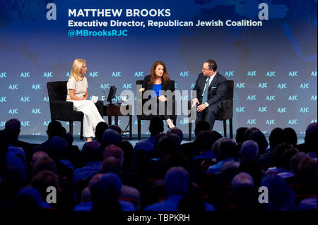 Washington, United States. 02 Juni, 2019. Von links nach rechts; Dana Bash, CNN Chief politischer Korrespondent und Diskussion moderator, Halie Soifer, Executive Director, demokratischen jüdischen Rat von Amerika und Matthew Brooks, Executive Director, republikanische Jüdische Koalition, Links sprechen über "Amerikanische Juden haben eine politische Heimat?" an das American Jewish Committee (AJC) Global Forum Konferenz in Washington, DC. Credit: SOPA Images Limited/Alamy leben Nachrichten Stockfoto