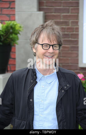 Los Angeles, USA. 02 Juni, 2019. Dana Carvey am Universal Pictures Premiere von "Das geheime Leben der Haustiere 2'. Gehalten an der Regency Dorf Theater in Los Angeles, CA, 2. Juni 2019. Foto: Richard Chavez/PictureLux Credit: PictureLux/Hollywood Archiv/Alamy leben Nachrichten Stockfoto