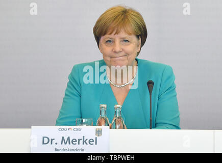 Weimar, Deutschland. 03 Juni, 2019. Bundeskanzlerin Angela Merkel (CDU) ist zu Gast bei der CDU/CSU-Fraktionsvorsitzenden auf Bundes- und Landesebene. Die Köpfe der CDU/CSU-gruppen Klimapolitik und Digitalisierung zu besprechen möchten. Foto: Martin Schutt/dpa-Zentralbild/dpa/Alamy leben Nachrichten Stockfoto