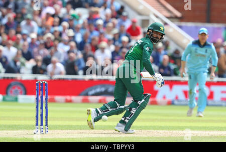 NOTTINGHAM, ENGLAND. 03. JUNI 2019: Mohammad Hafeez von Pakistan batting während des England V Pakistan, ICC Cricket World Cup Match, an der Trent Brücke, Nottingham, England. Credit: Cal Sport Media/Alamy leben Nachrichten Stockfoto