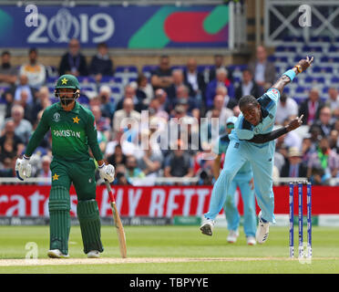 NOTTINGHAM, ENGLAND. 03. JUNI 2019: jofra Archer von England bowling während des England V Pakistan, ICC Cricket World Cup Match, an der Trent Brücke, Nottingham, England. Credit: Cal Sport Media/Alamy leben Nachrichten Stockfoto