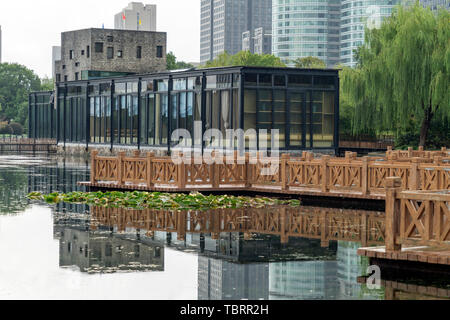 Fünf verstreute Gebäude Stockfoto