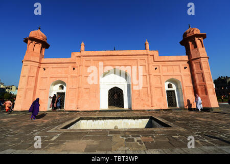 Mausoleum von Pari Bibi im Lalbagh Fort in Dhaka. Stockfoto