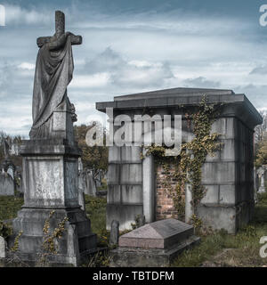 Mausoleum auf dem Friedhof Stockfoto