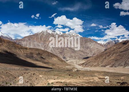 Berglandschaft in Nubra Tal im Himalaya Ladakh Stockfoto