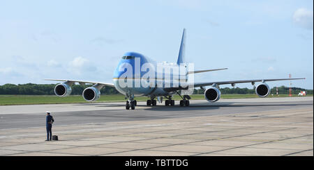 Air Force One, Präsident Donald Trump und seine Frau Melania, kommt am Flughafen Stansted, Essex, für den Start der drei Tag uns Staatsbesuch in Großbritannien. Stockfoto