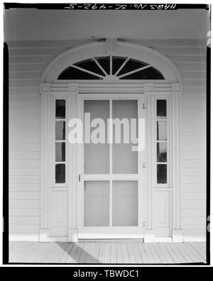 HAUPTEINGANG, SÜDLICH (VORNE) GELEGENE Prospect Hill (Haus), State Route 174 in der Nähe, Edisto Island, Charleston County, SC Stockfoto