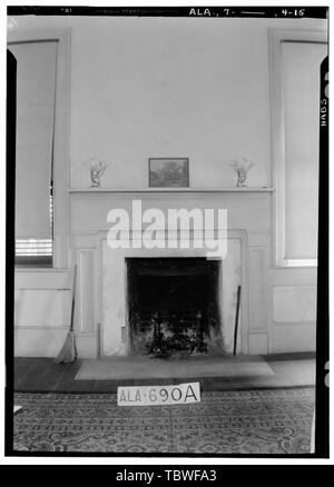 Historischer amerikanischer Gebäude Umfrage W. N. Manning, Fotograf, 13. Juni 1935. MANTEL VOR ZIMMER, IM OBERGESCHOSS WomackCrenshaw Plantage, County Road 54, Greenville, Butler County, AL Stockfoto