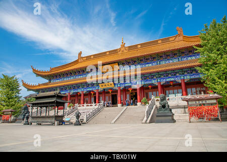 Shaoxing Huaiji Berg Longhua Tempel peddles der Sky Palace Stockfoto