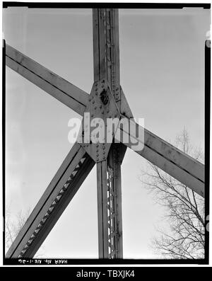 MIDPANEL VERTIKALE DIAGONALE VERBINDUNG DETAIL. Blick nach Südosten. Abraham Lincoln Memorial Bridge, Spanning Missouri River auf der Autobahn 30 zwischen Nebraska und Iowa, Blair, Washington County, NE Stockfoto