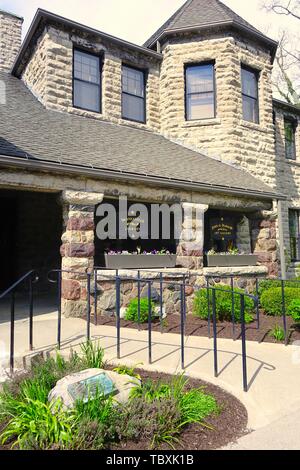 Haus aus Stein mit Bibliothek und Kunstgalerie, Skaneateles, New York Stockfoto