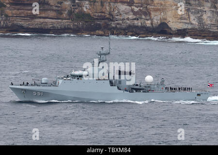 HTMS Krabi (OPV-1382) Offshore patrol Vessel (OPV) der Royal Thai Navy Abfahrt Sydney Hafen. Stockfoto