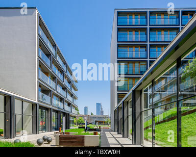 Moderne Wohnsiedlung im Warschauer Zentrum. Mazovian Provinz, Polen. Stockfoto